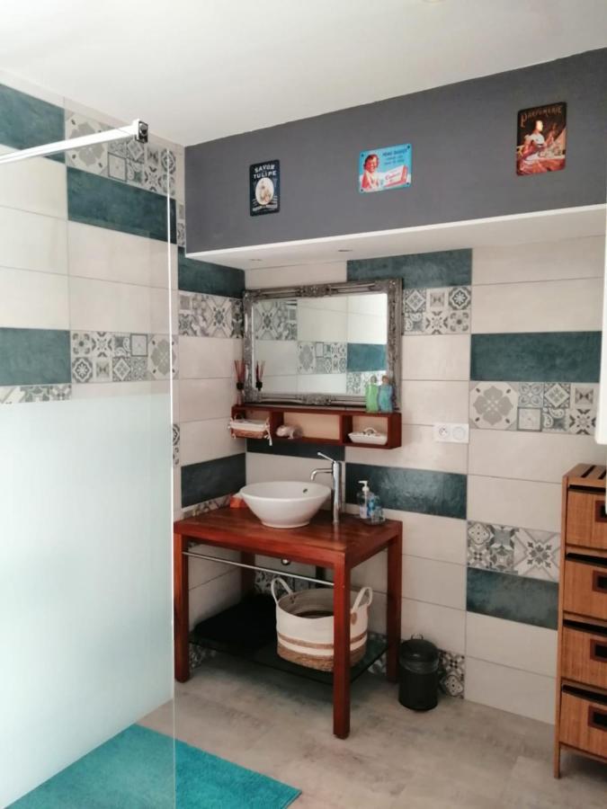Les Gremilles Bed & Breakfast Bassoncourt Bagian luar foto